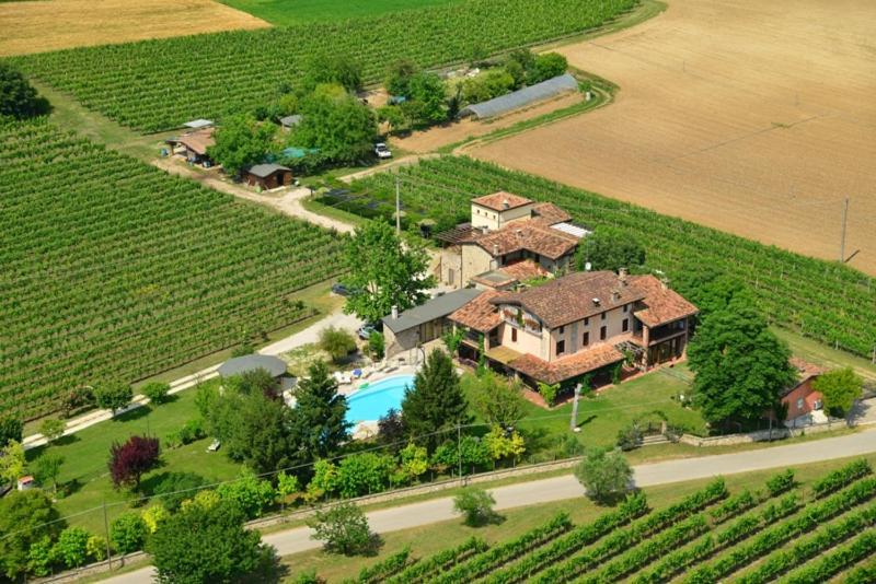 Agriturismo Ai Vigneti Ponti sul Mincio Bagian luar foto